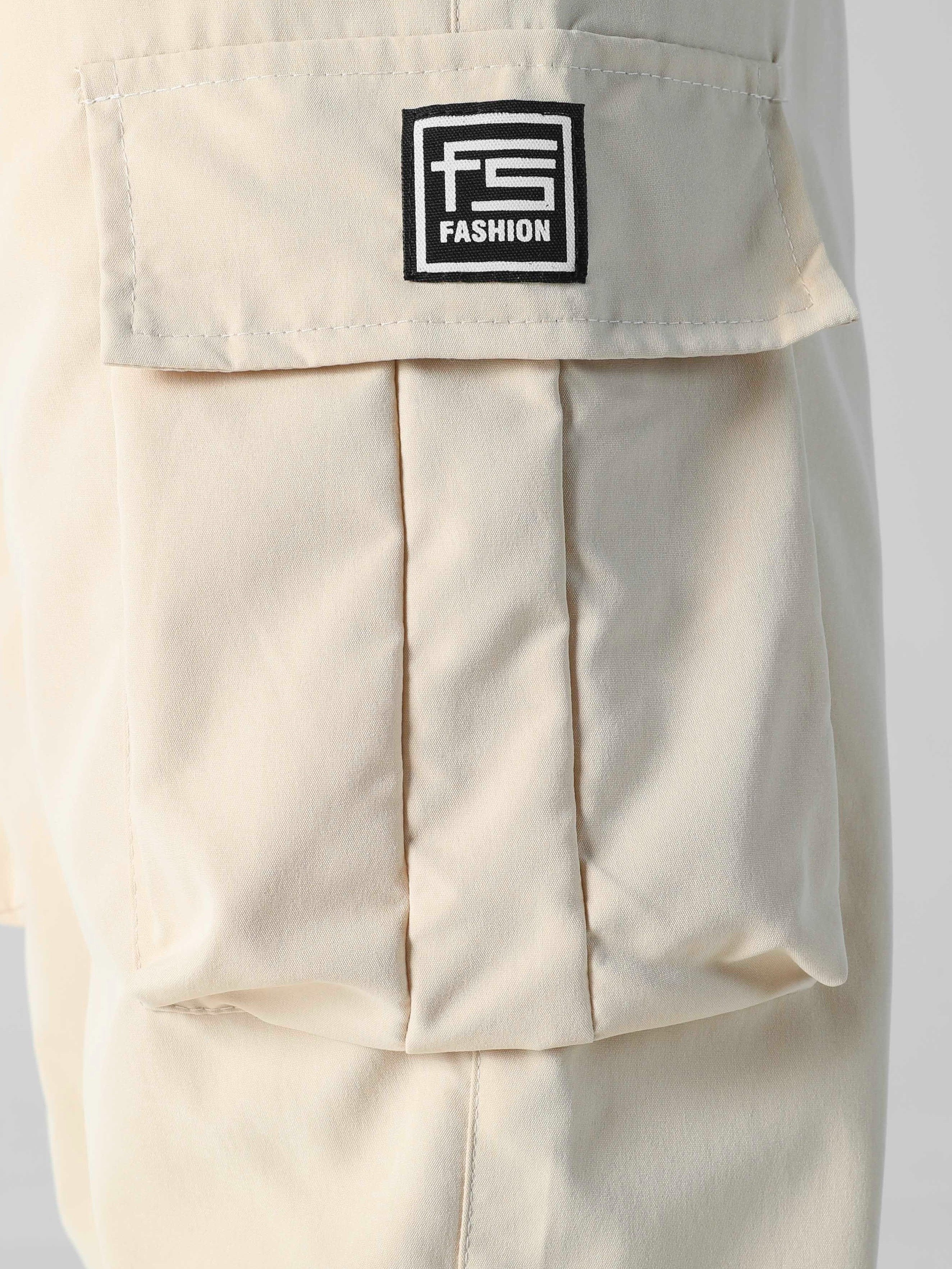 Venture™️ - Stylish Multi-Pocket Cargo Pants with Loose Fit and Straight Leg for Men, All-Season Casual Wear